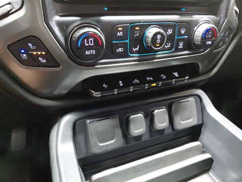 Used 2019 Chevrolet Silverado 2500 LTZ w/ Duramax Plus Package AWD/4WD image 40
