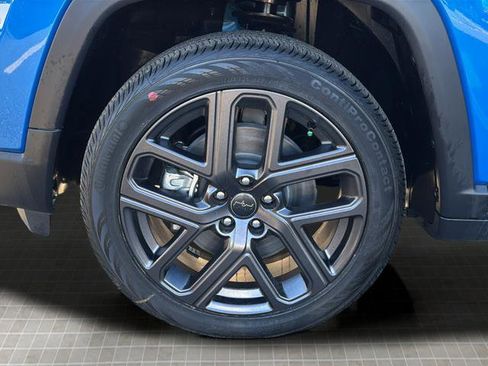 New 2026 Jeep Compass Latitude image 44