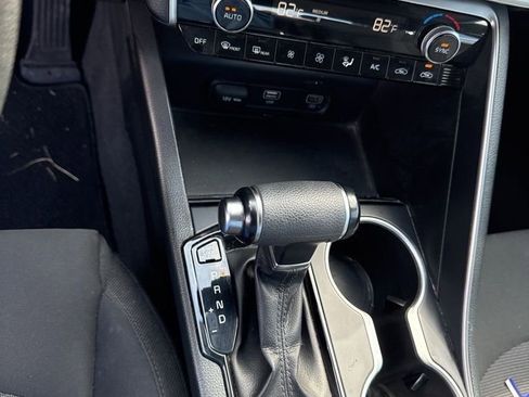 Used 2022 Kia K5 LXS image 14