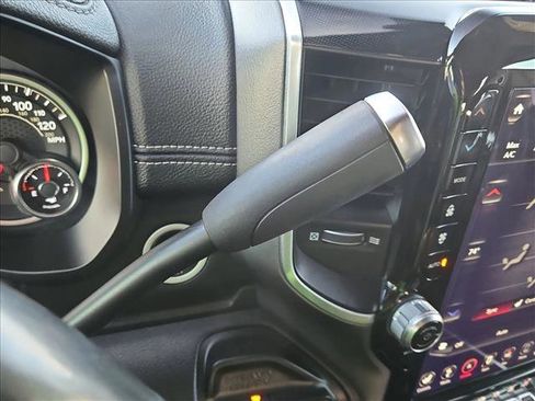 Used 2020 RAM 2500 Laramie w/ Night Edition AWD/4WD image 11