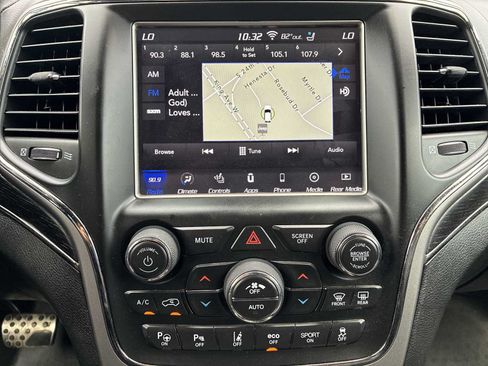 Used 2018 Jeep Grand Cherokee Overland AWD/4WD image 20