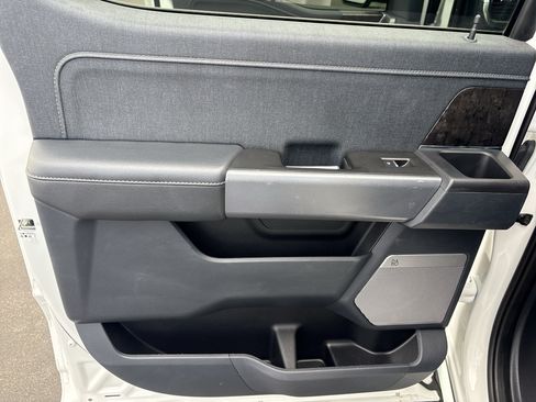 Used 2022 Ford F150 Lariat AWD/4WD image 16
