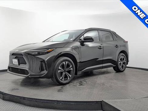 Used 2024 Toyota bZ4X AWD w/ Weather Package image 2