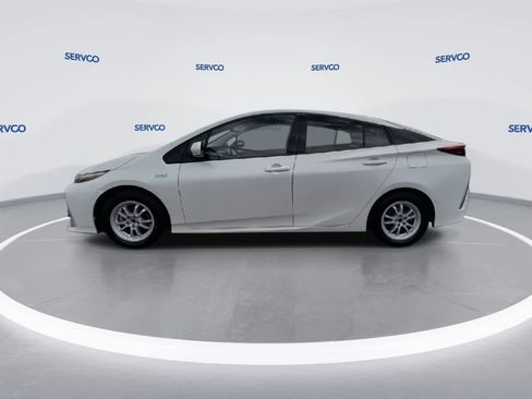 Used 2017 Toyota Prius Prime Advanced image 5