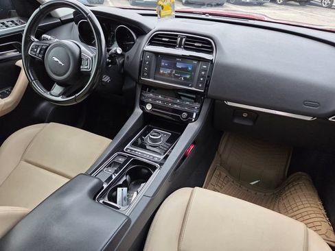 Used 2018 Jaguar F-PACE Premium AWD/4WD image 12