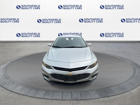 Used 2018 Chevrolet Malibu LT FWD image 9