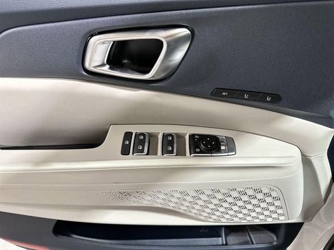 New 2026 Kia Carnival EX image 16