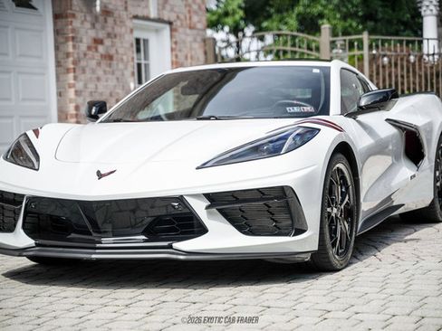 Used 2020 Chevrolet Corvette Stingray Premium Cpe w/ 3LT Preferred Equipment Group RWD image 17