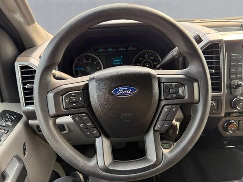Used 2017 Ford F150 XLT image 13