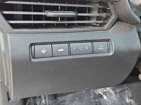 Used 2019 Nissan Altima 2.5 SV FWD image 25