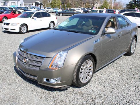 Used 2010 Cadillac CTS Premium image 2