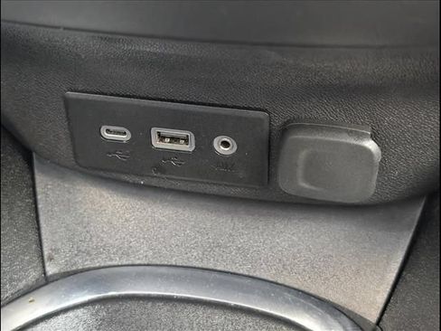 Used 2024 Chevrolet Malibu LT FWD image 16