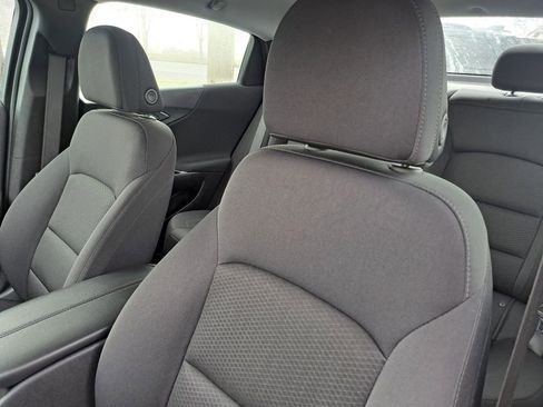Used 2025 Chevrolet Malibu LT image 19