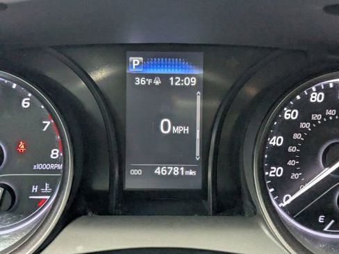 Used 2024 Toyota Camry SE image 17