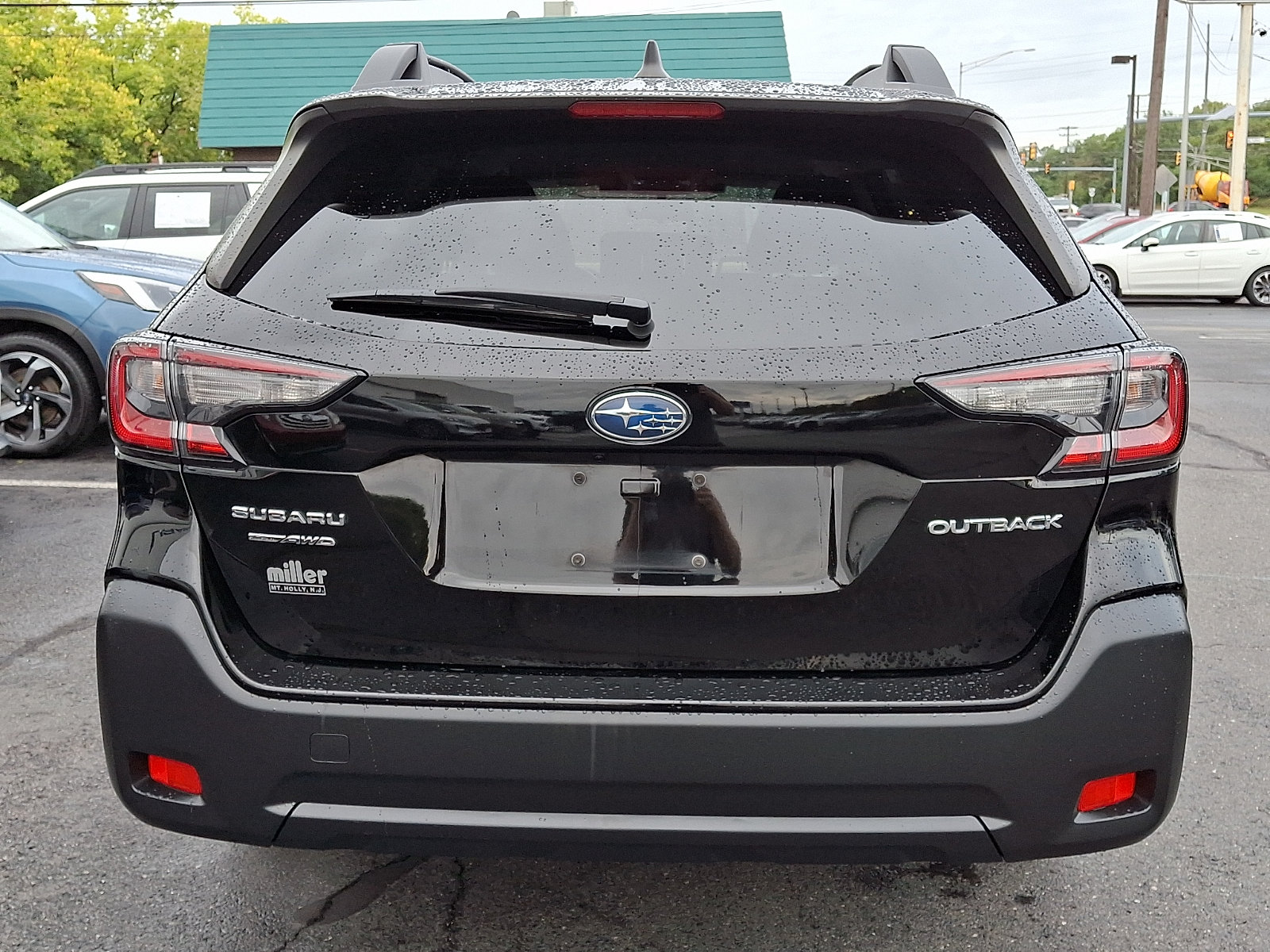 Certified 2024 Subaru Outback Premium AWD/4WD image 5