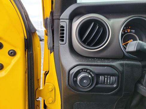 Used 2019 Jeep Wrangler Unlimited Sport S image 20