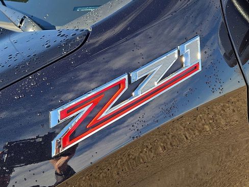 Used 2023 Chevrolet Silverado 1500 LT image 11