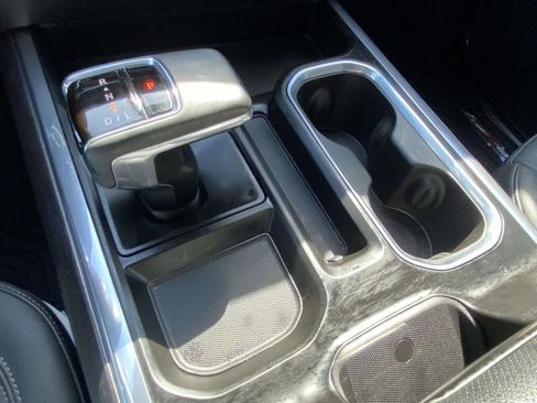 Used 2024 Chevrolet Silverado 1500 LTZ image 30