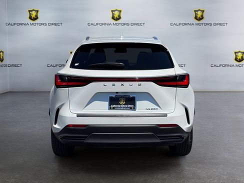 Used 2024 Lexus NX 250 FWD image 4