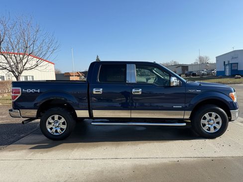 Used 2011 Ford F150 XLT w/ XLT Chrome Pkg image 4