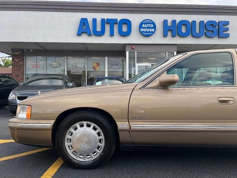 Used 1999 Cadillac De Ville w/ Comfort/Convenience Pkg image 34