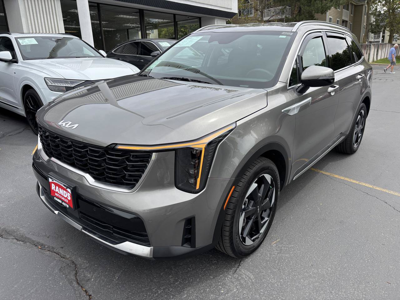 Used 2025 Kia Sorento EX AWD/4WD image 15