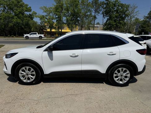 Used 2023 Ford Escape Active w/ Tech Pack #1 FWD image 8