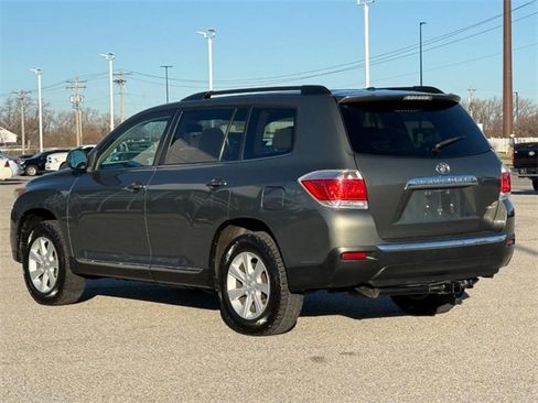 Used 2012 Toyota Highlander 4WD image 3