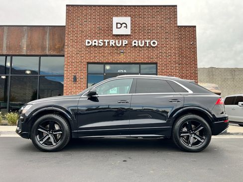 Used 2019 Audi Q8 Premium w/ Convenience Package image 3