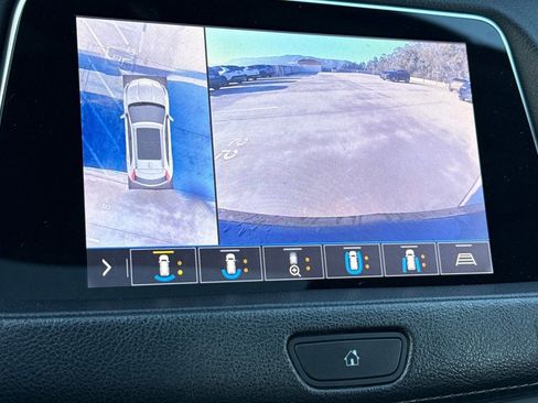 Used 2019 Cadillac XT4 Premium Luxury w/ Enhanced Visibility Package image 23