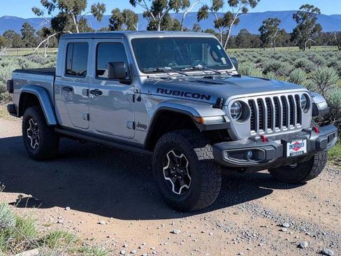 Used 2020 Jeep Gladiator Rubicon w/ Uconnect 4C Nav & Sound Group AWD/4WD image 8