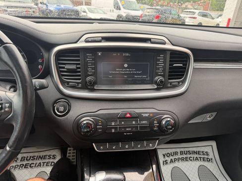 Used 2018 Kia Sorento SX FWD image 14