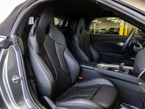 Certified 2026 BMW Z4 M40i image 26