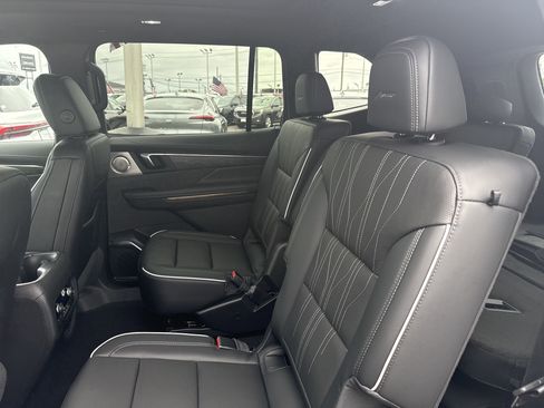 New 2026 Buick Enclave Avenir image 26