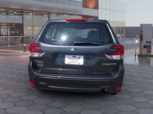 Used 2023 Subaru Forester AWD/4WD image 9