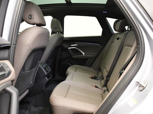 Used 2025 Audi Q5 Premium w/ Convenience Package AWD/4WD image 38