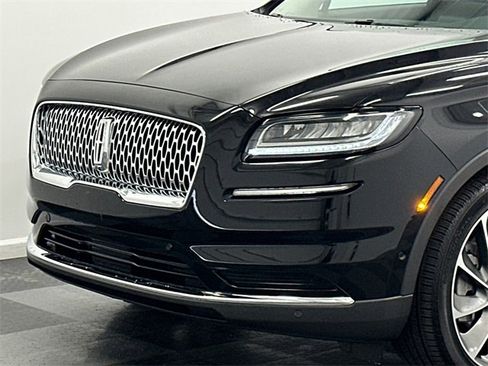 Used 2023 Lincoln Nautilus Reserve w/ Equipment Group 201A image 2