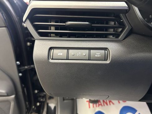 Used 2025 Nissan Altima 2.5 SV FWD image 20