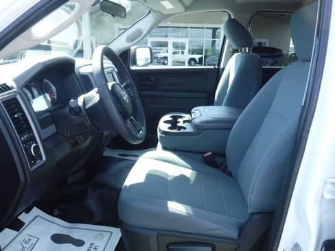 Used 2018 RAM 1500 Tradesman w/ Popular Equipment Group RWD image 11