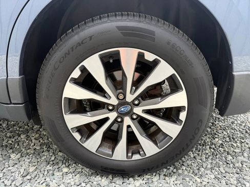 Used 2017 Subaru Outback 2.5i Limited AWD/4WD image 20