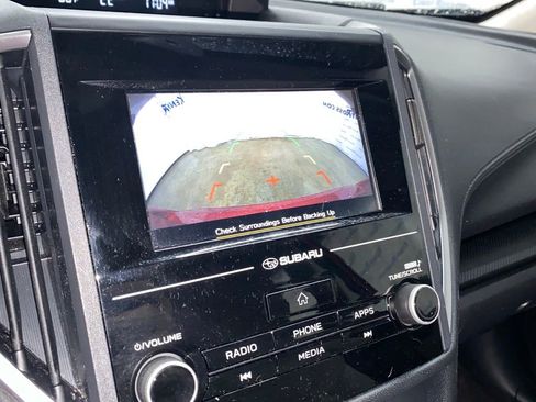 Used 2018 Subaru Impreza 2.0i Premium image 18