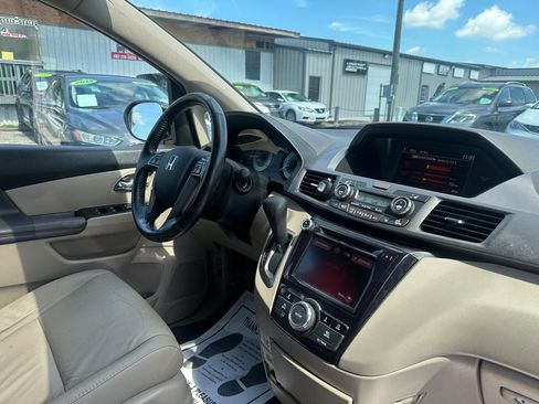 Used 2014 Honda Odyssey EX-L image 9