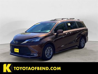 Certified 2022 Toyota Sienna XLE