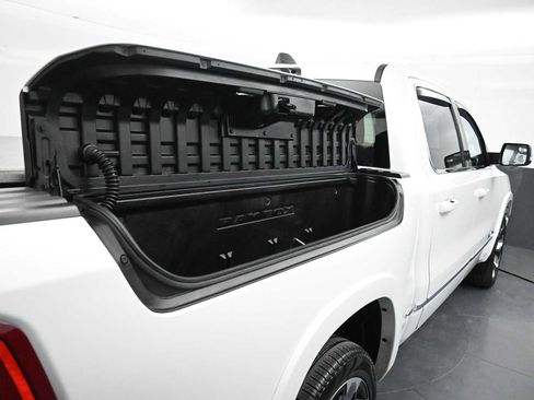 Used 2024 RAM 1500 Limited AWD/4WD image 31