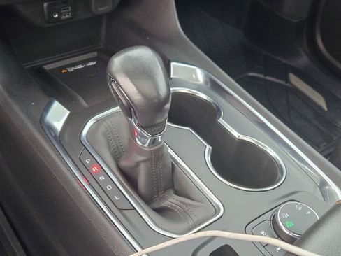 Used 2021 Chevrolet Traverse Premier w/ Redline Edition image 40