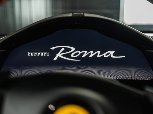 Used 2021 Ferrari Roma RWD image 39