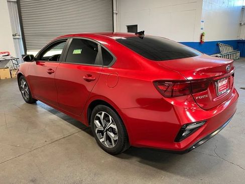Used 2021 Kia Forte LXS FWD image 5