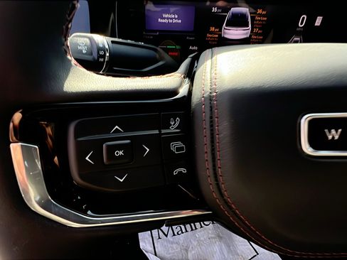 Used 2024 Jeep Wagoneer Launch Edition image 28