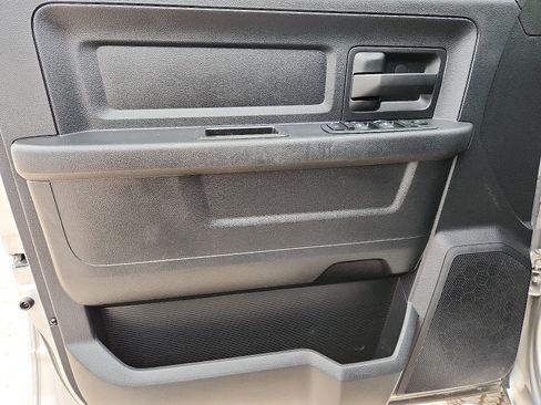 Used 2013 RAM 2500 Tradesman w/ Chrome Appearance Group AWD/4WD image 12
