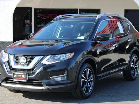Used 2018 Nissan Rogue SL image 1